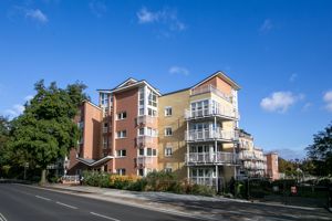 Regatta House, Teddington- click for photo gallery